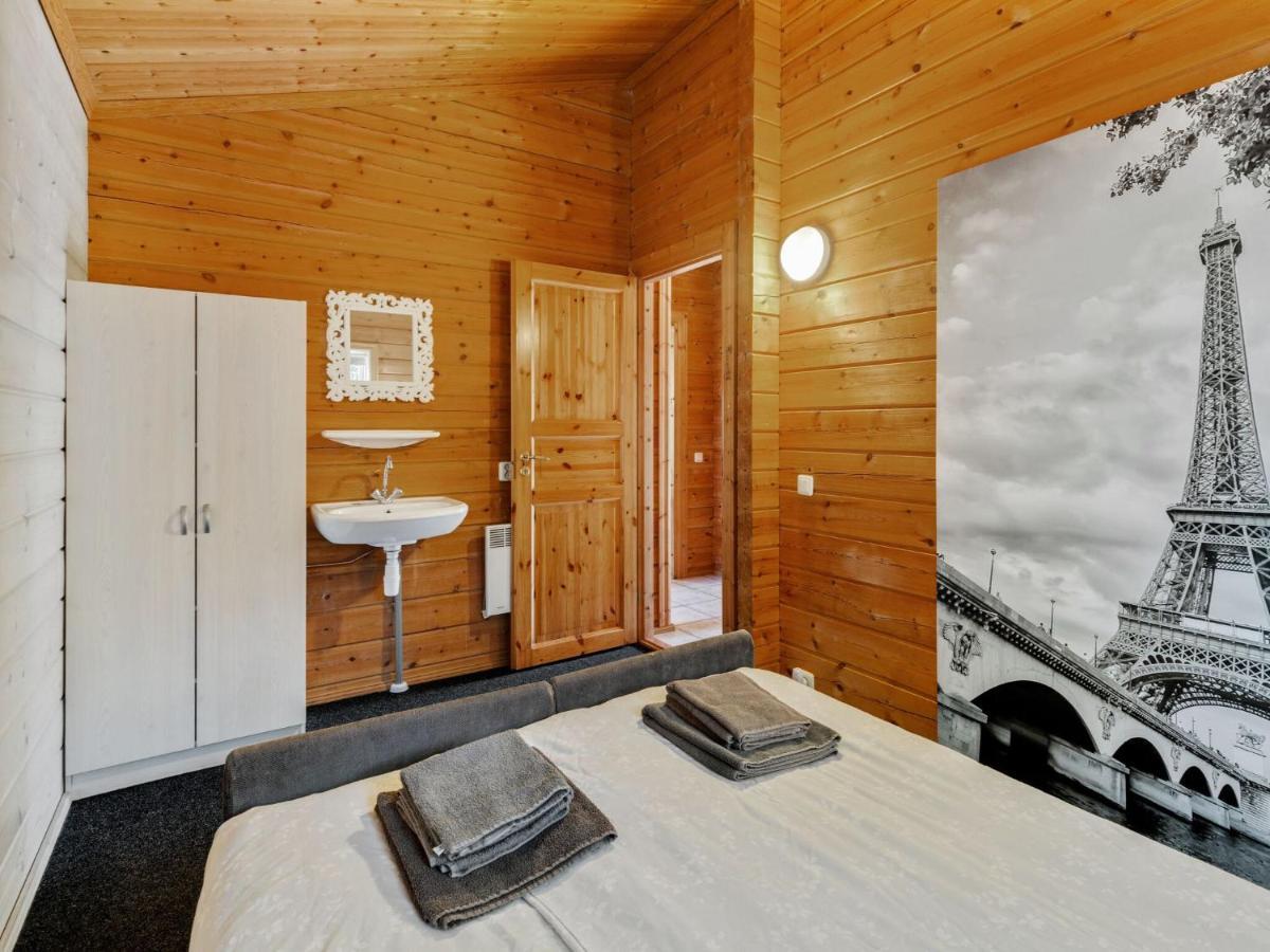 Luxurious Chalet In Guelders By The Forest Hulshorst Buitenkant foto